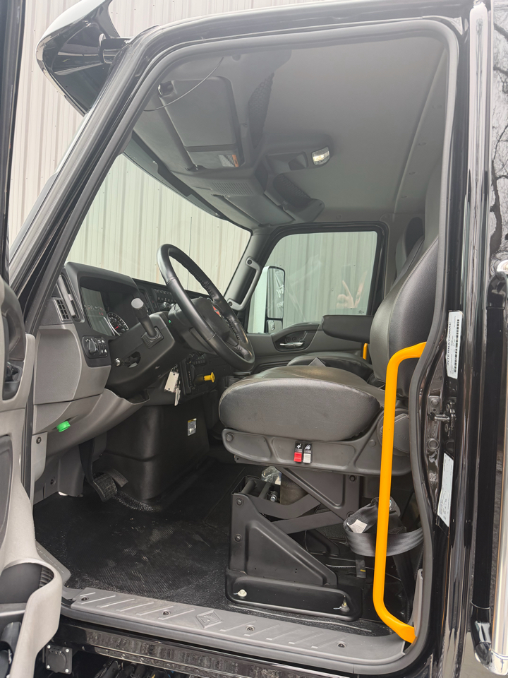 International MV607  2025