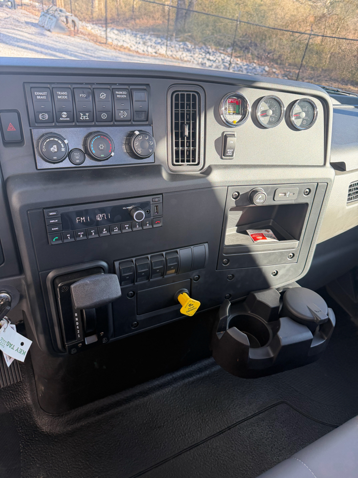 International MV607  2025