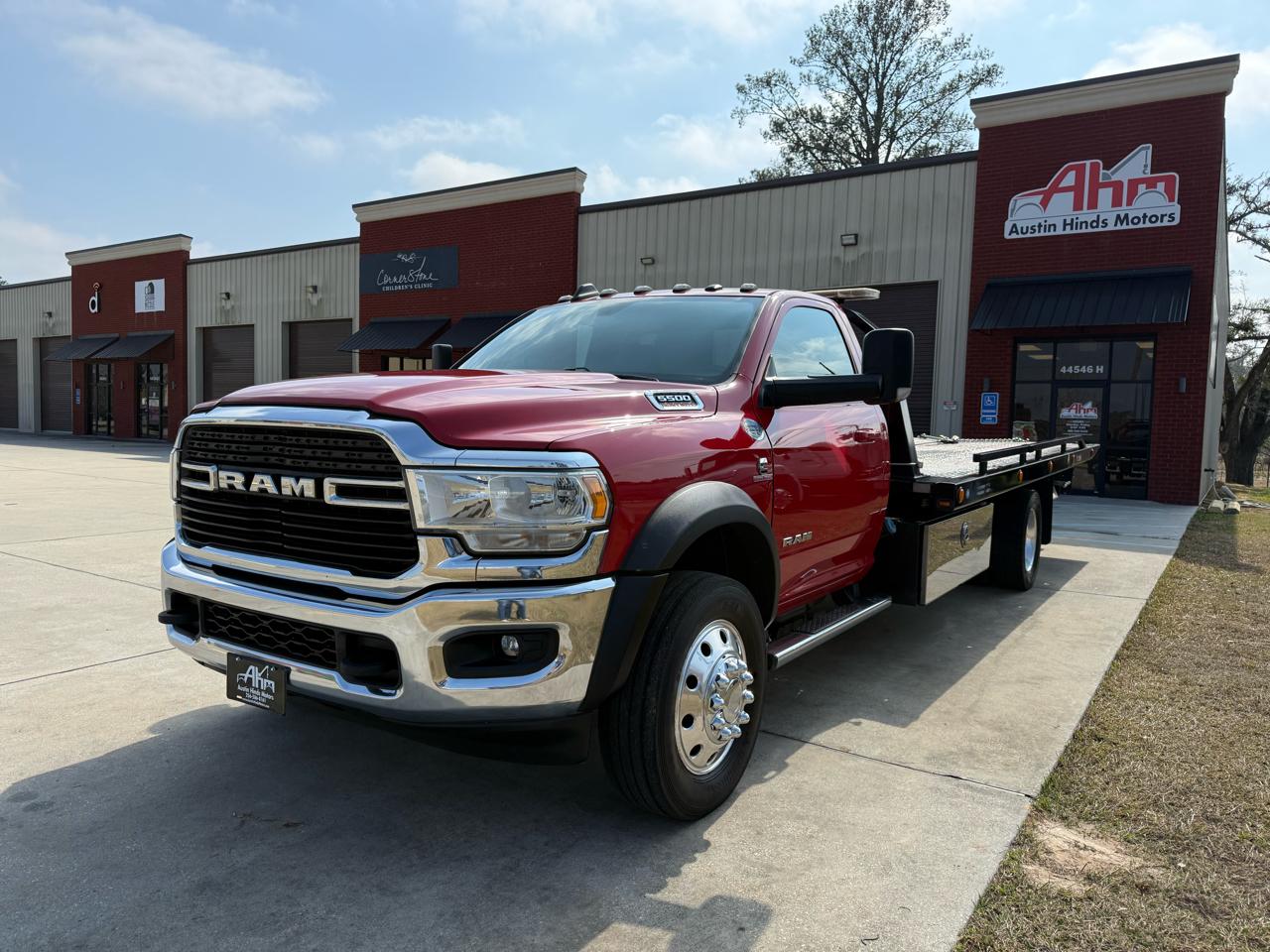 RAM 5500 Chassis Cab SLT 4x2 Reg Cab 120" CA 204.5" WB 2021