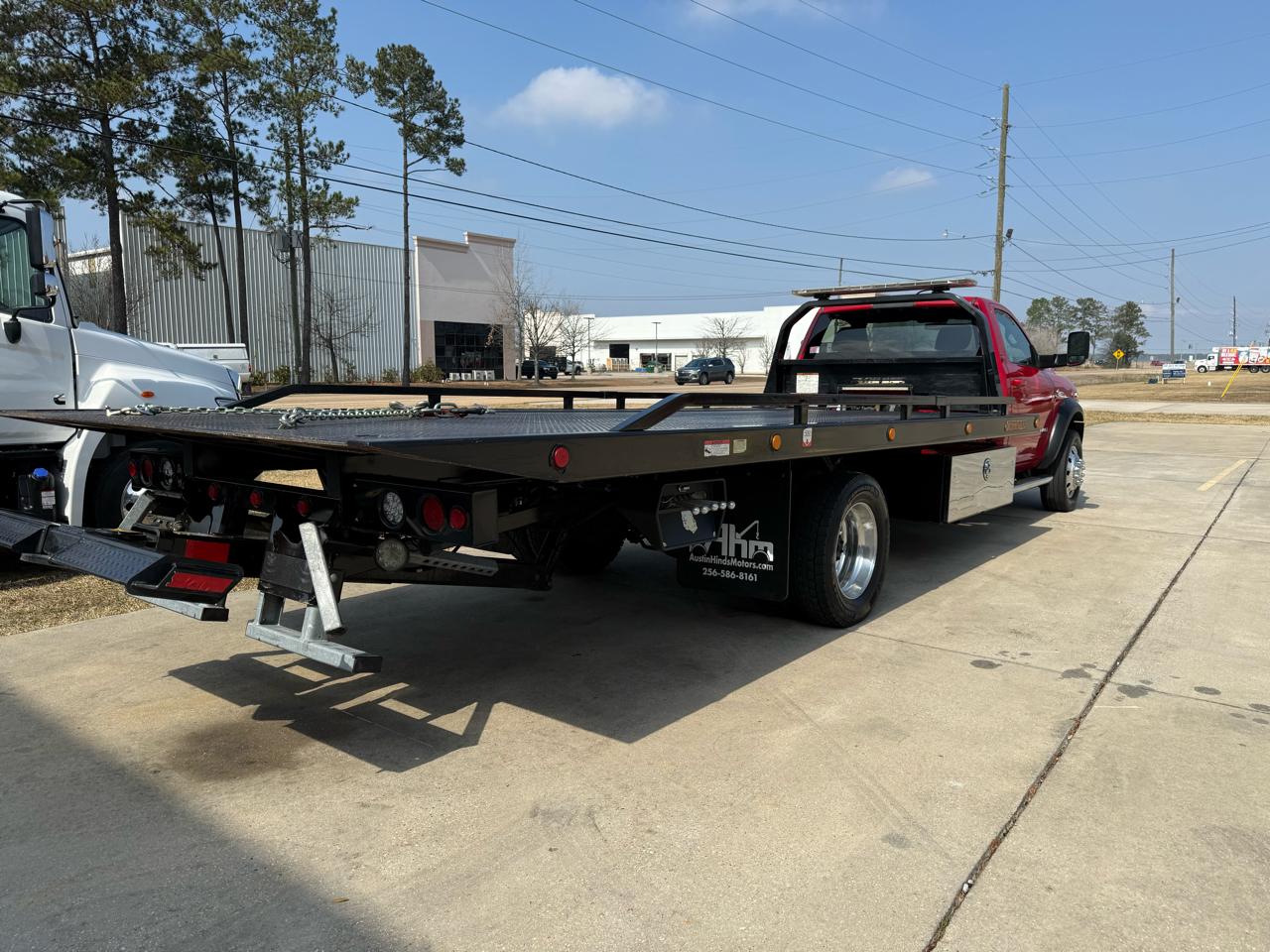 RAM 5500 Chassis Cab SLT 4x2 Reg Cab 120" CA 204.5" WB 2021