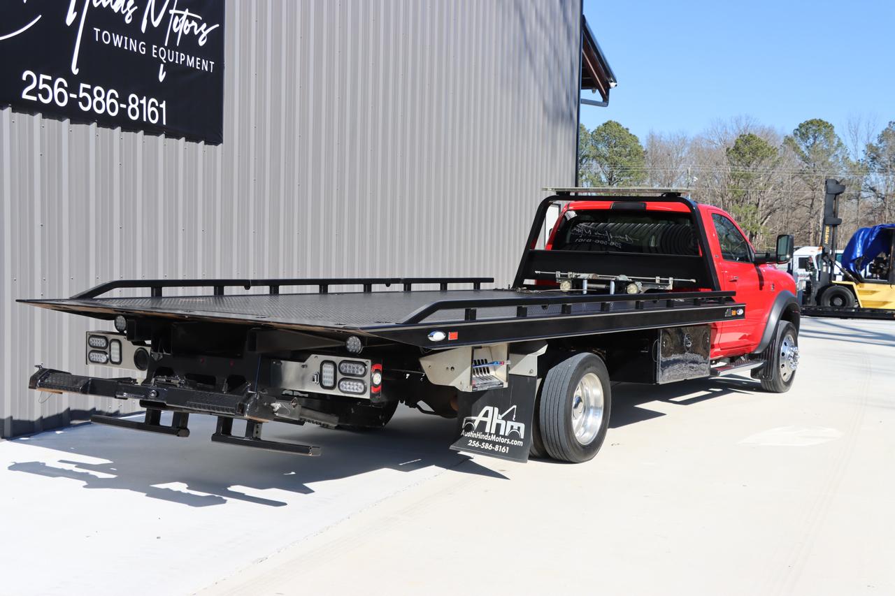 RAM 5500 Chassis Cab SLT 4x2 Reg Cab 120" CA 204.5" WB 2019