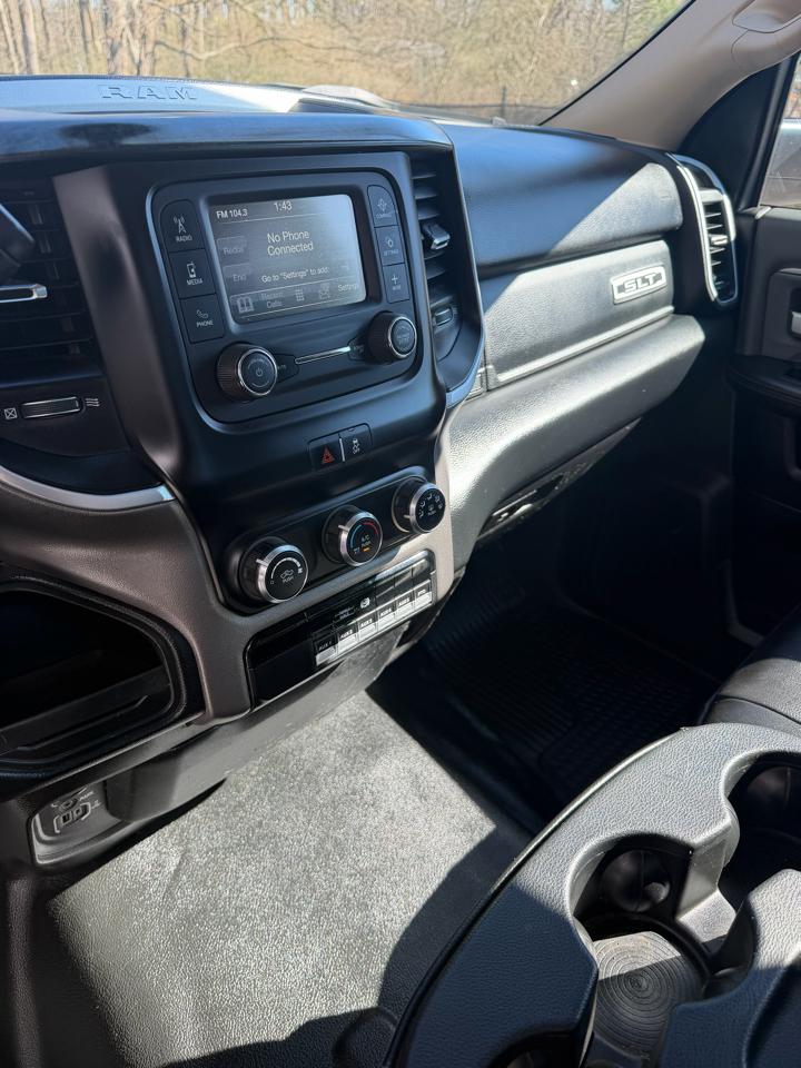 RAM 5500 Chassis Cab SLT 4x2 Reg Cab 120" CA 204.5" WB 2019