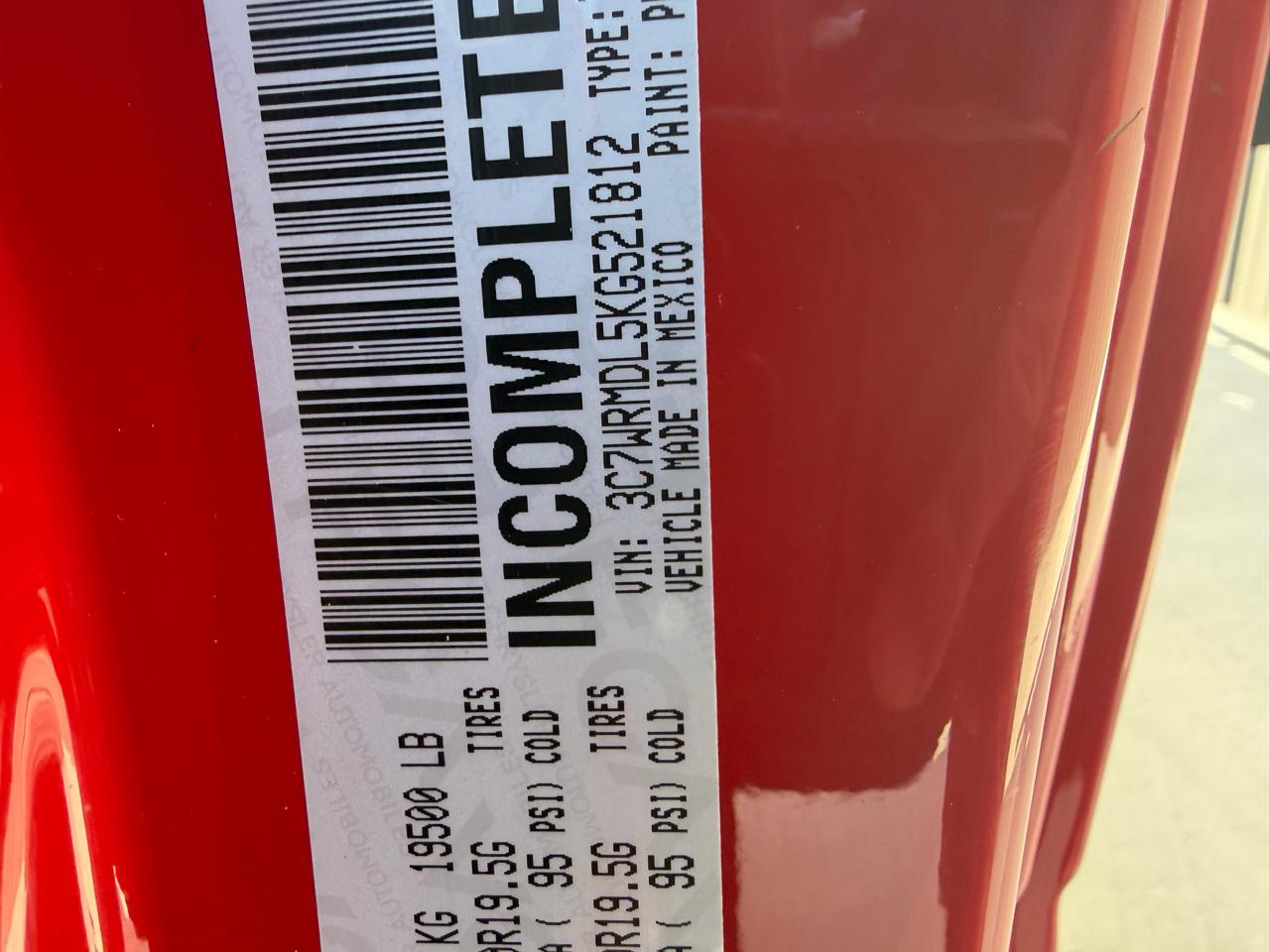 RAM 5500 Chassis Cab SLT 4x2 Reg Cab 120" CA 204.5" WB 2019