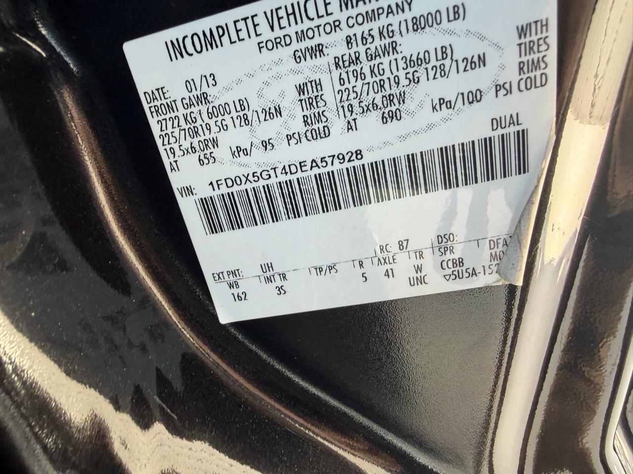 Ford Super Duty F-550 DRW 2WD SuperCab 162" WB 60" CA Lariat 2013