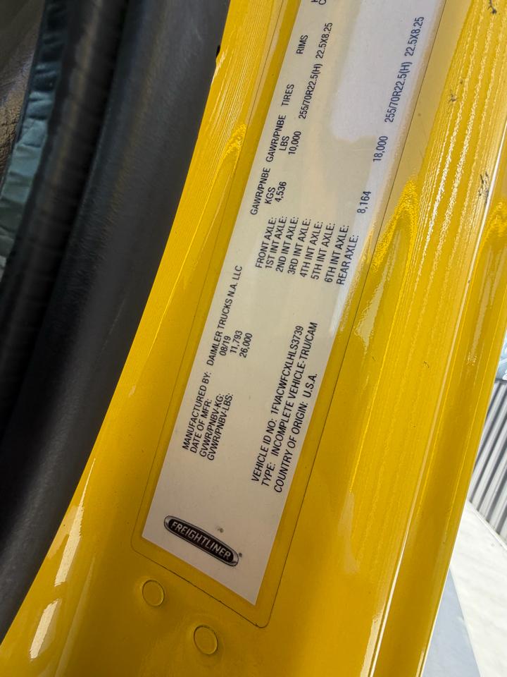 Freightliner M2  2020