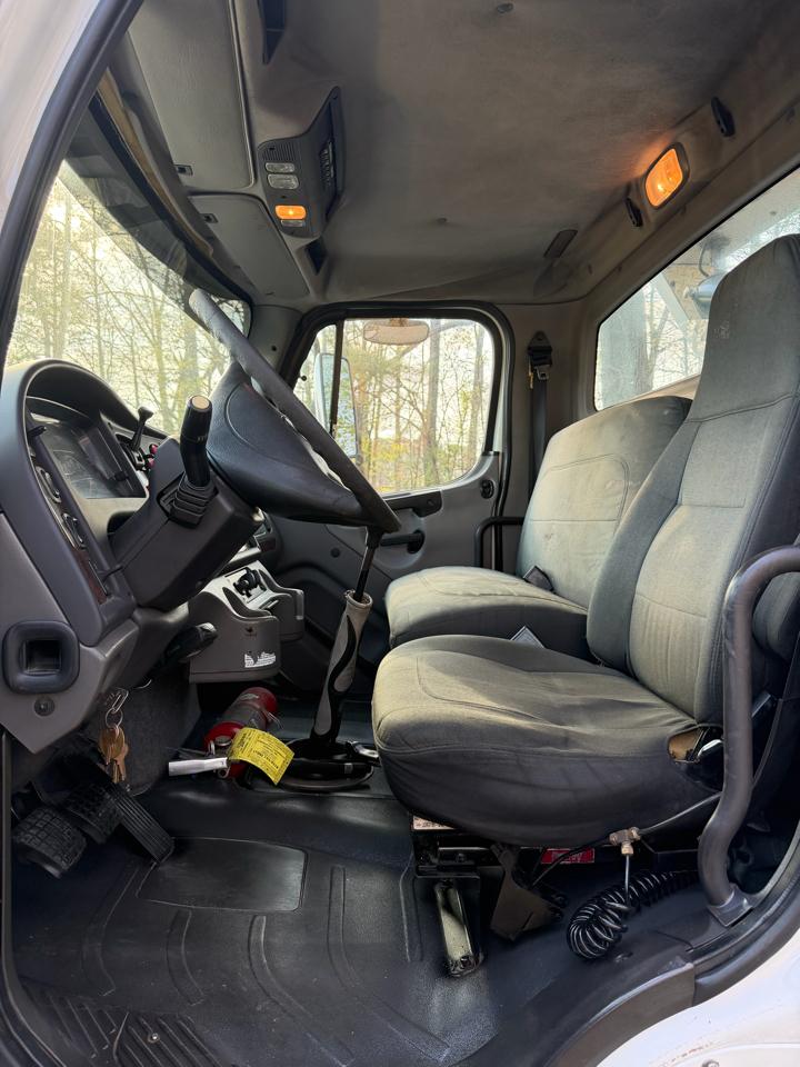 Freightliner M2  2007