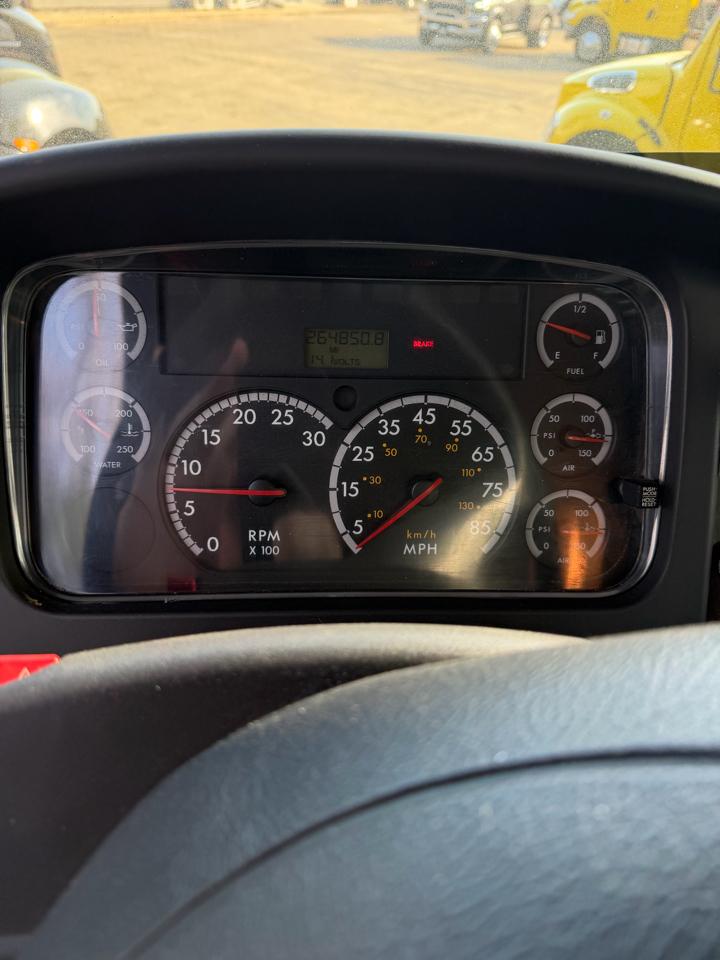 Freightliner M2  2007