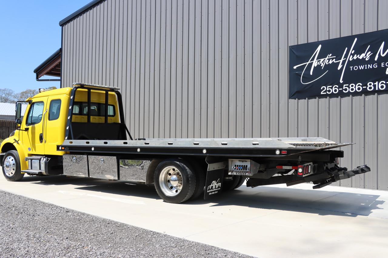 Freightliner M2  2022