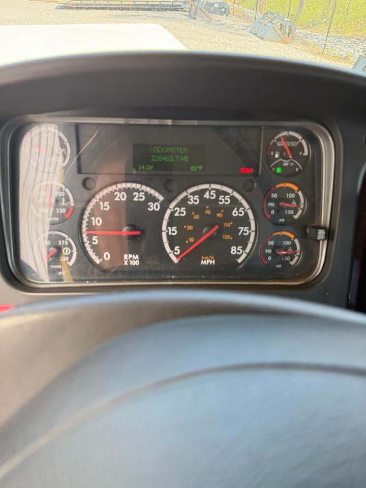 Freightliner M2  2022