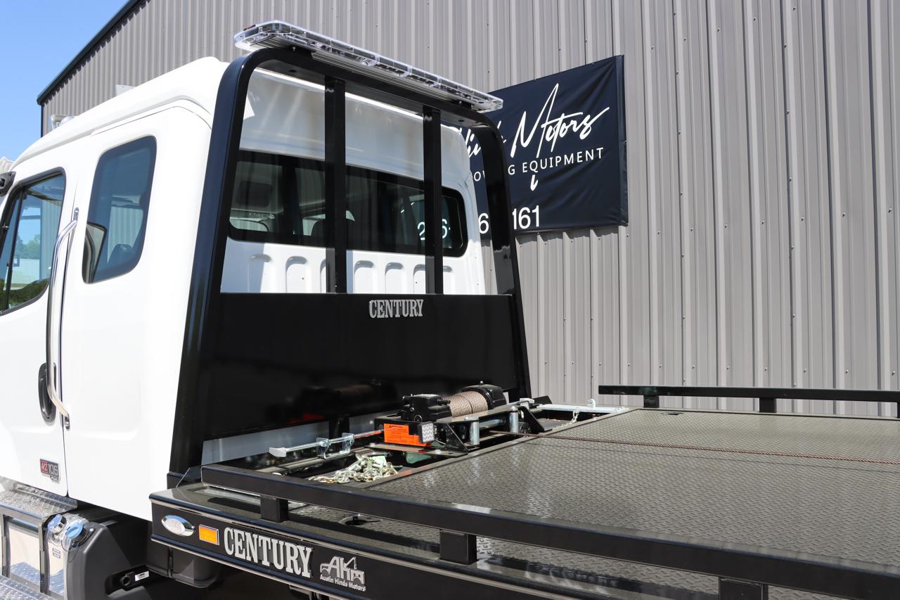 Freightliner M2 106 Plus  2026