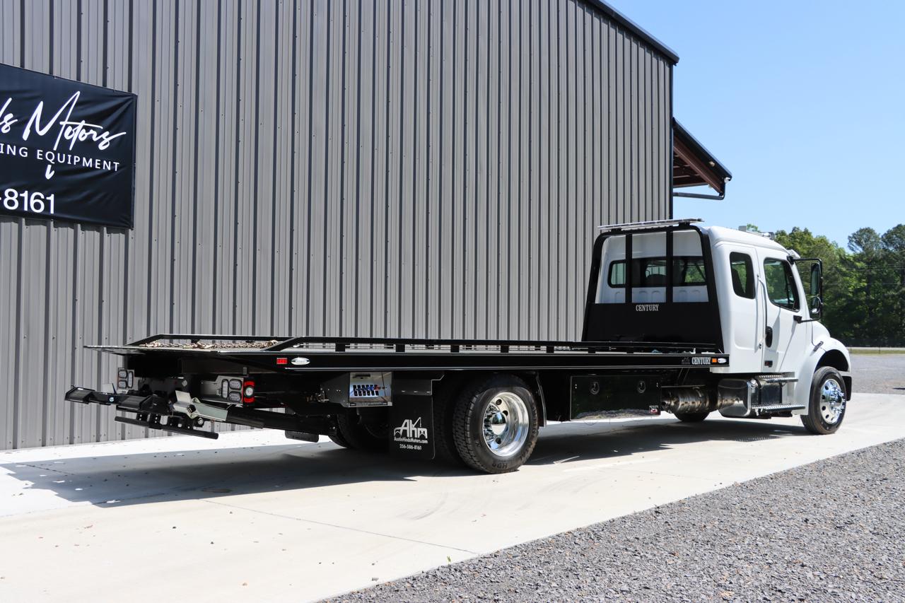 Freightliner M2 106 Plus  2026