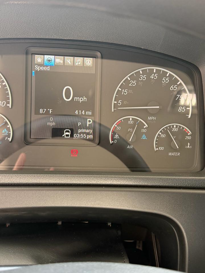 Freightliner M2 106 Plus  2026