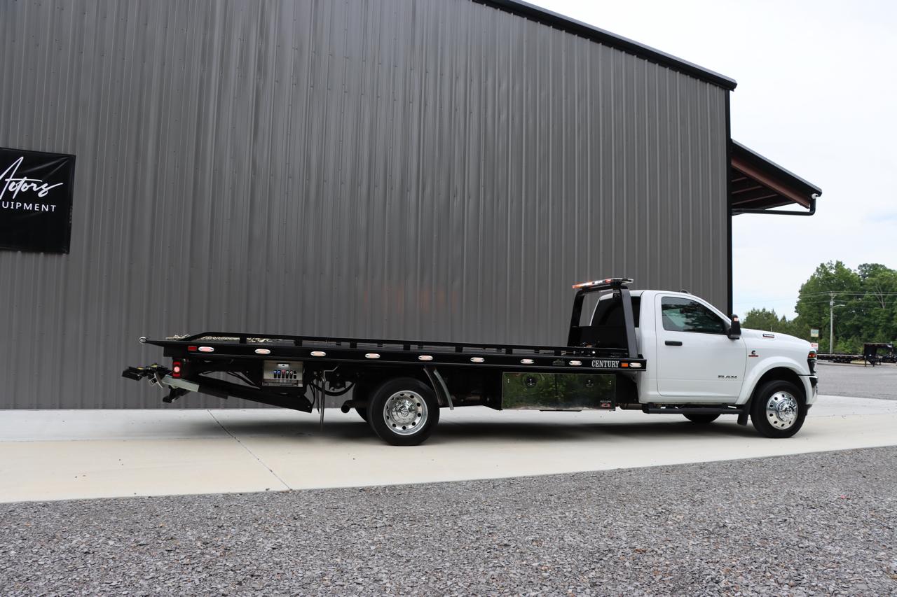 RAM 5500 Chassis Cab Big Horn 4x2 Reg Cab 120" CA 204.5" WB 2025