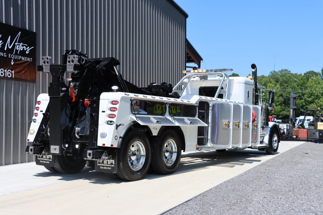 Peterbilt 589  2027
