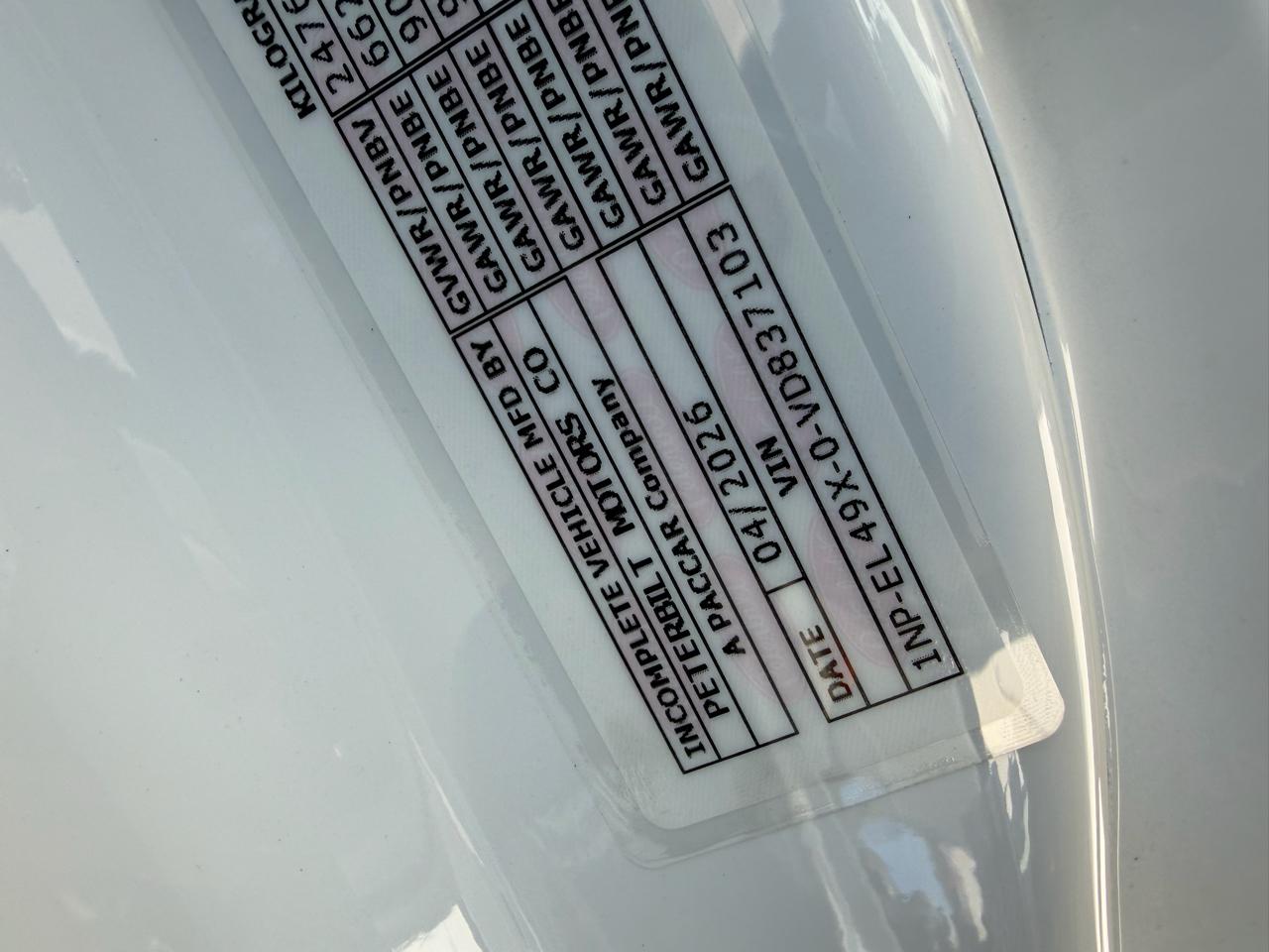 Peterbilt 589  2027
