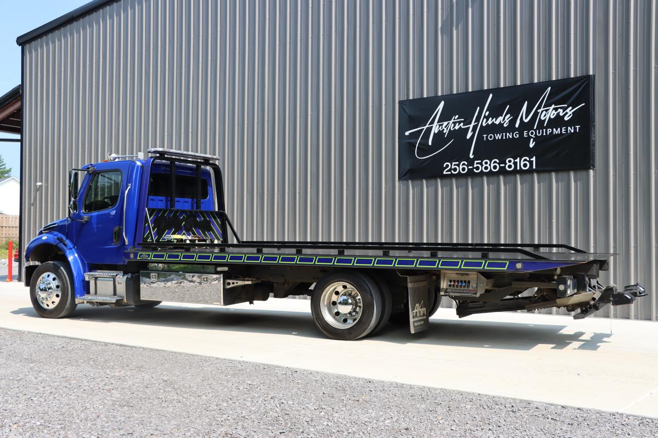 Freightliner M2  2024