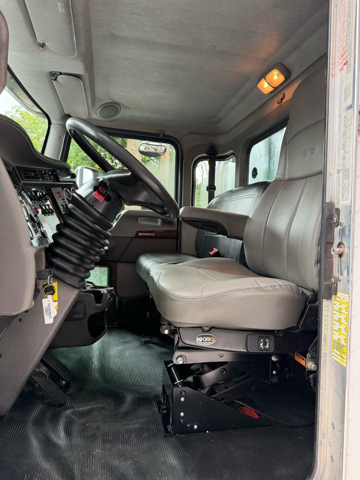 Kenworth T280  2022