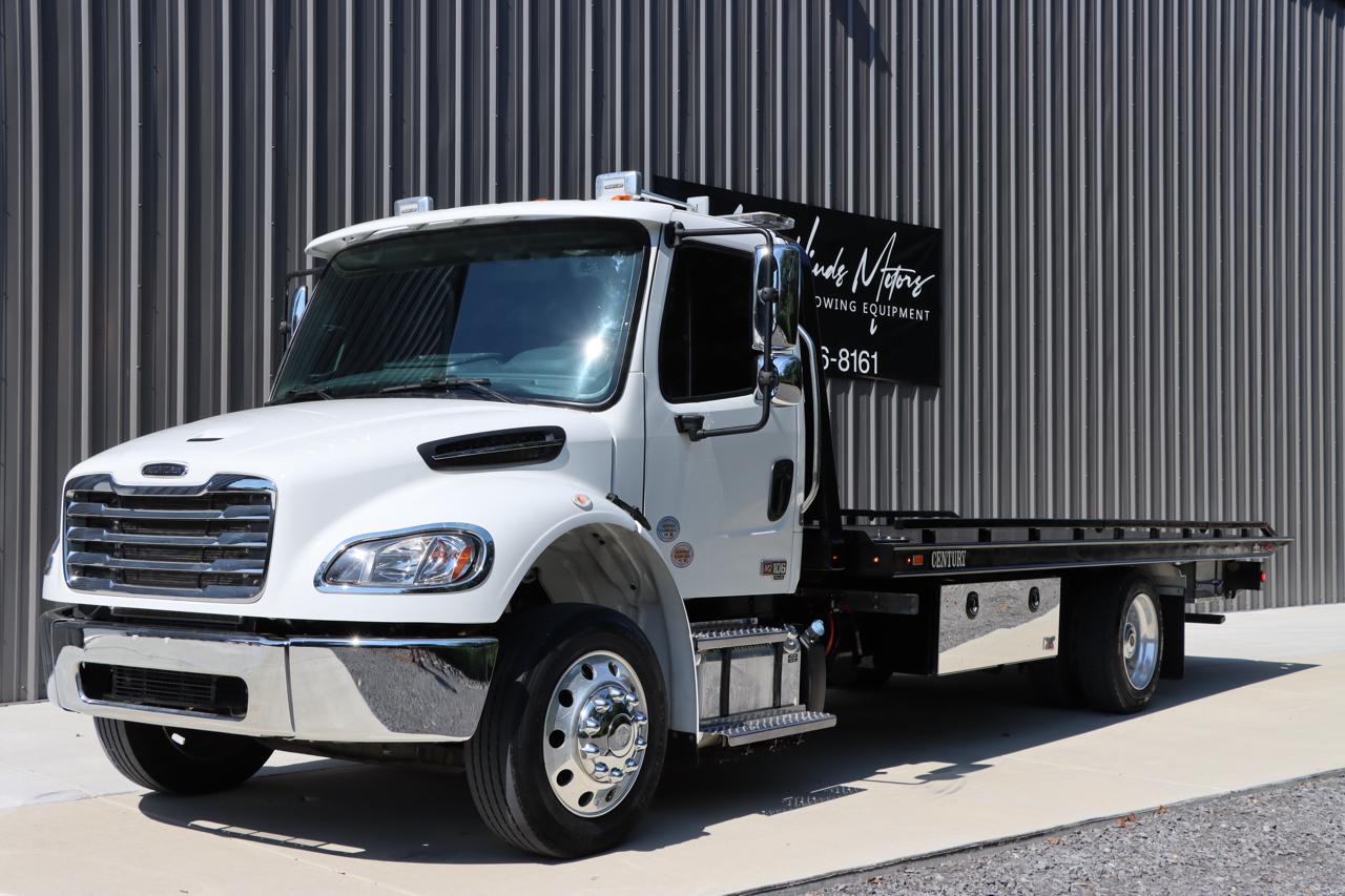 Freightliner M2 106 Plus  2026