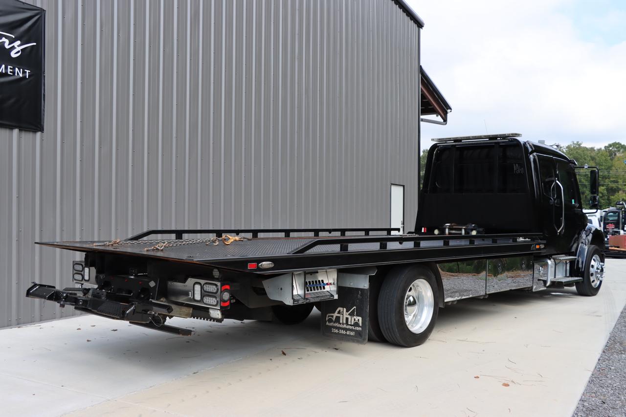 Freightliner M2 106 Plus  2024