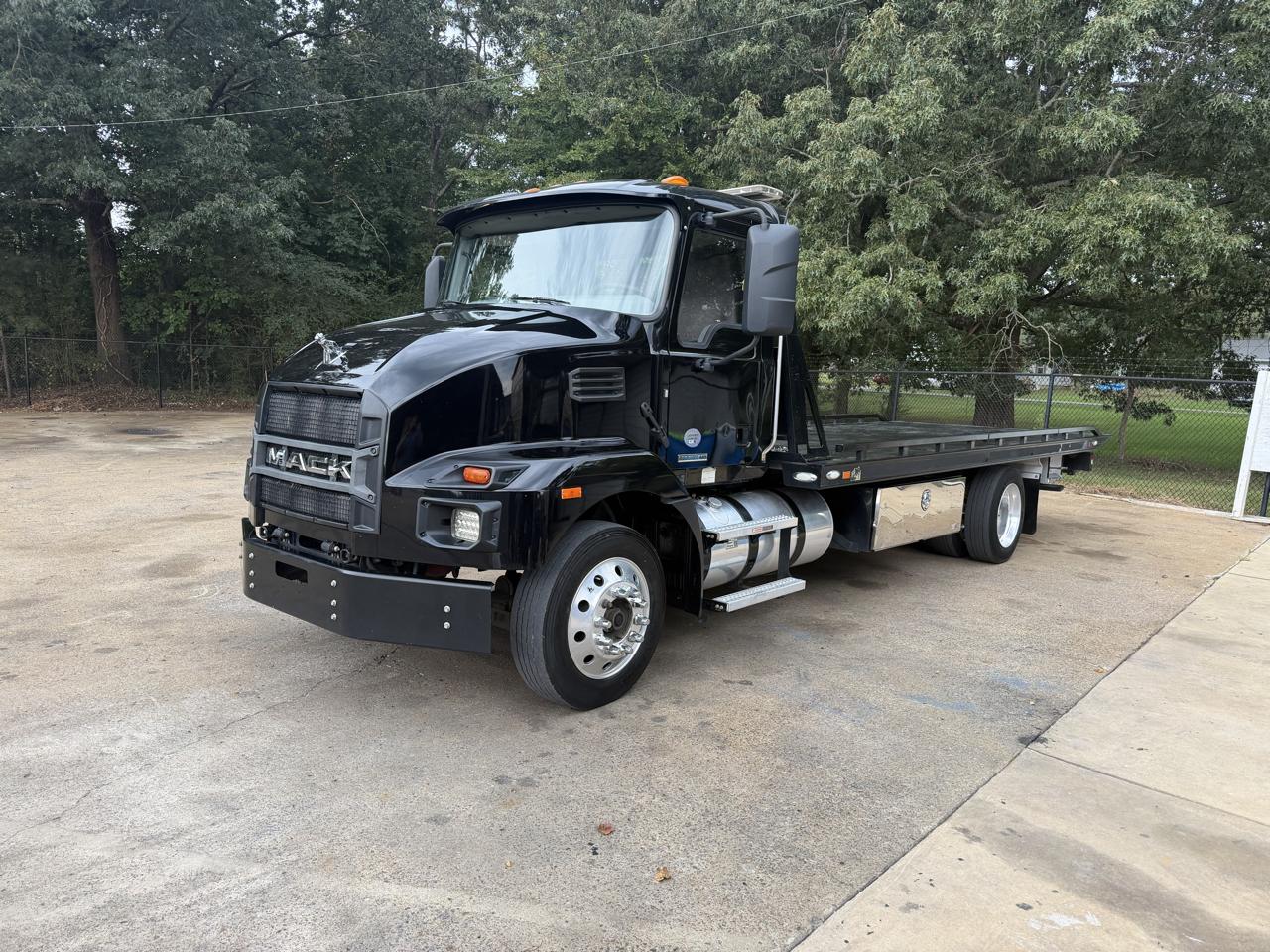 Mack MD  2022