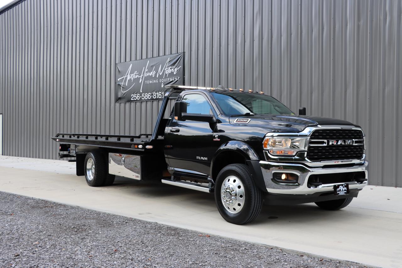 RAM 5500 Chassis Cab SLT 4x2 Reg Cab 120" CA 204.5" WB 2022