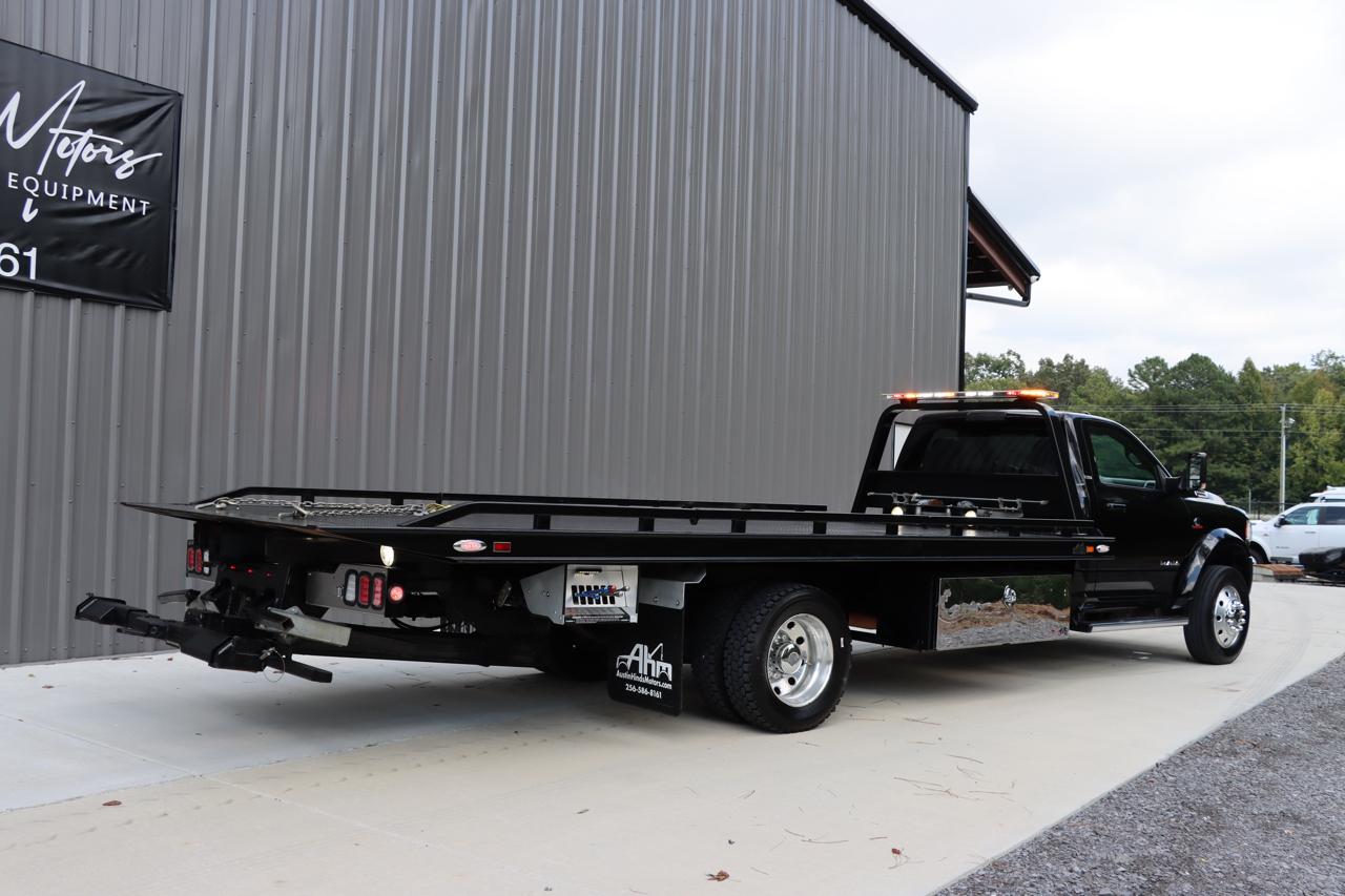 RAM 5500 Chassis Cab SLT 4x2 Reg Cab 120" CA 204.5" WB 2022
