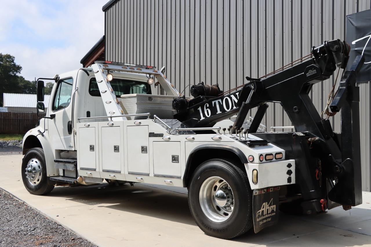 Freightliner M2  2007
