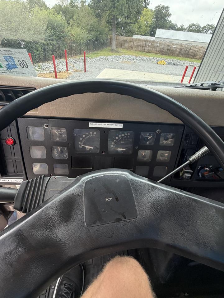 International 4900  1991