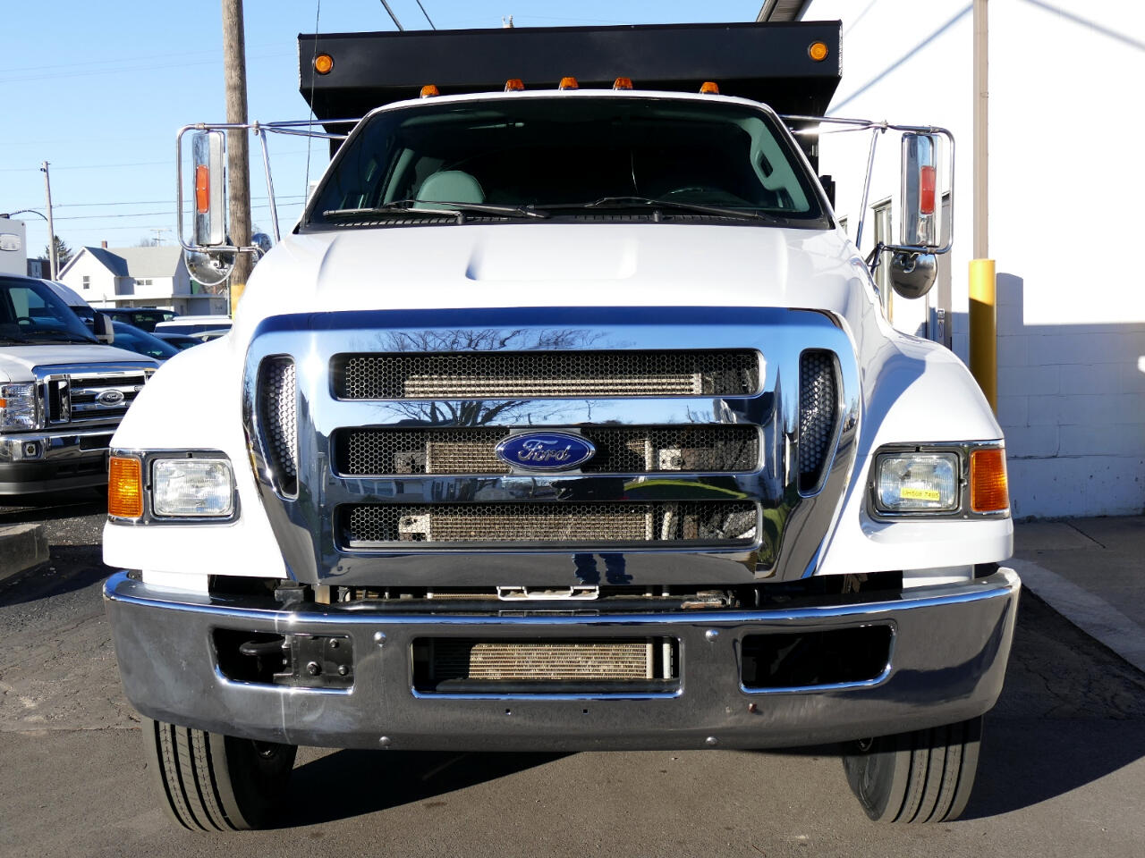 2015 Ford F-750 2