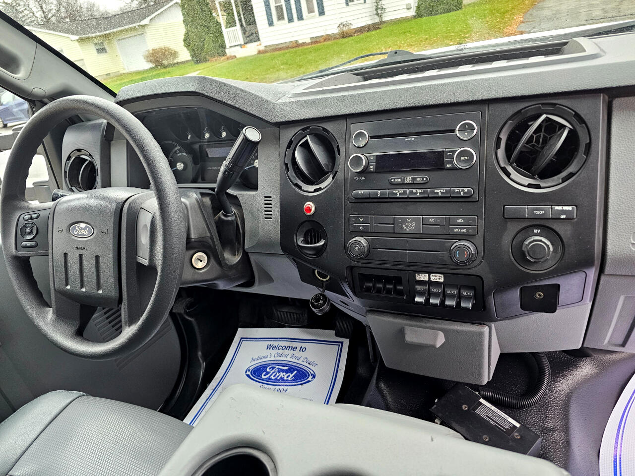 2011 Ford F-550 9