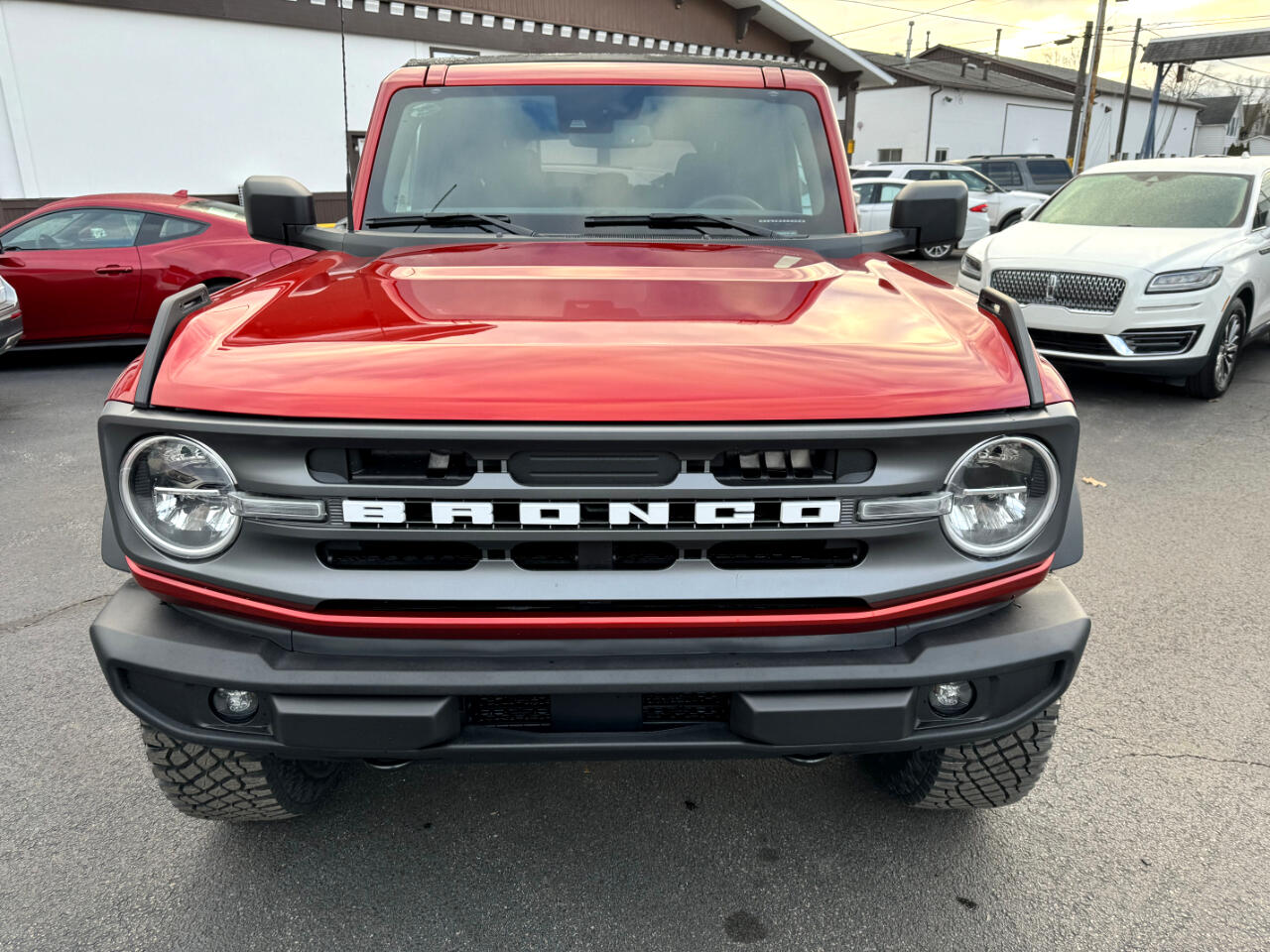 2023 Ford Bronco 2