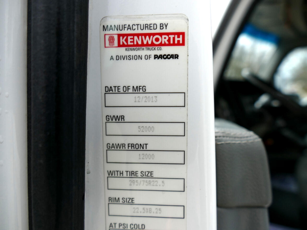 2014 Kenworth T680 11