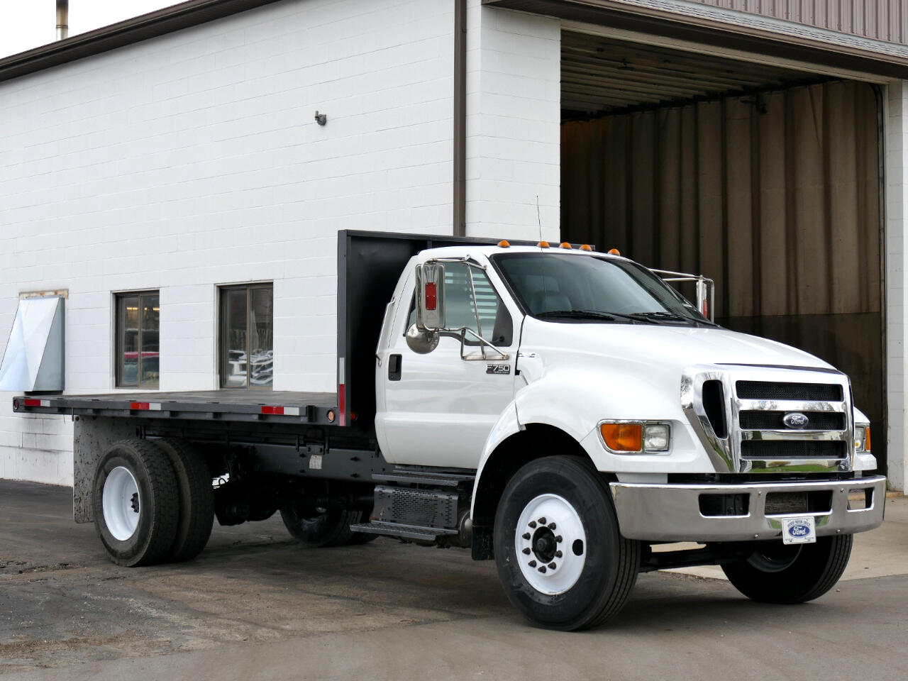 2015 Ford F-750 3