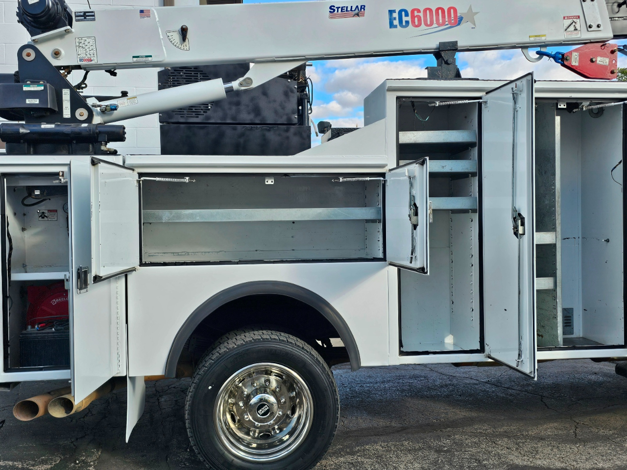 Ford F-550 Regular Cab DRW 2WD 2012 Ford F-550 Regular Cab DRW 2WD 2012