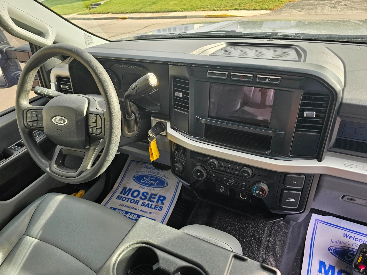 Ford Super Duty F-450 DRW XL 4WD Crew Cab 203" WB 84" CA 2024 Ford Super Duty F-450 DRW XL 4WD Crew Cab 203" WB 84" CA 2024