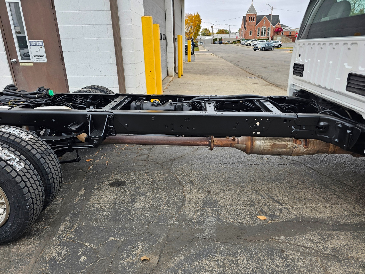 Ford Super Duty F-550 DRW XL 2WD Reg Cab 193" WB 108" CA 2018 Ford Super Duty F-550 DRW XL 2WD Reg Cab 193" WB 108" CA 2018