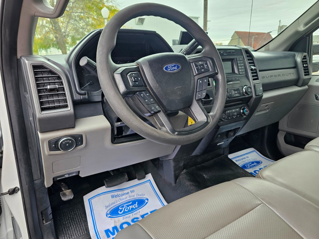 Ford Super Duty F-550 DRW XL 2WD Reg Cab 193" WB 108" CA 2018 Ford Super Duty F-550 DRW XL 2WD Reg Cab 193" WB 108" CA 2018