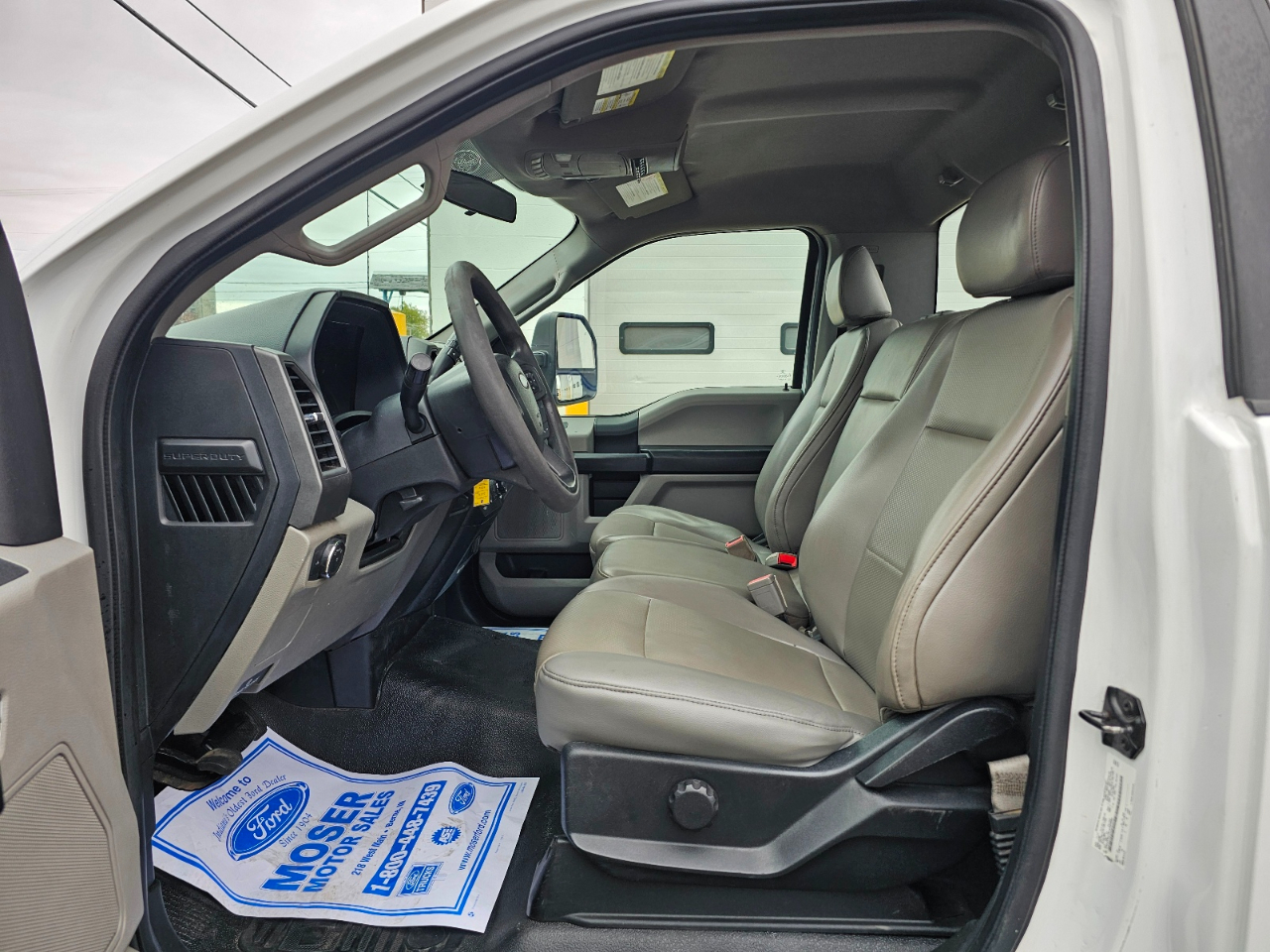 Ford Super Duty F-550 DRW XL 2WD Reg Cab 193" WB 108" CA 2018 Ford Super Duty F-550 DRW XL 2WD Reg Cab 193" WB 108" CA 2018