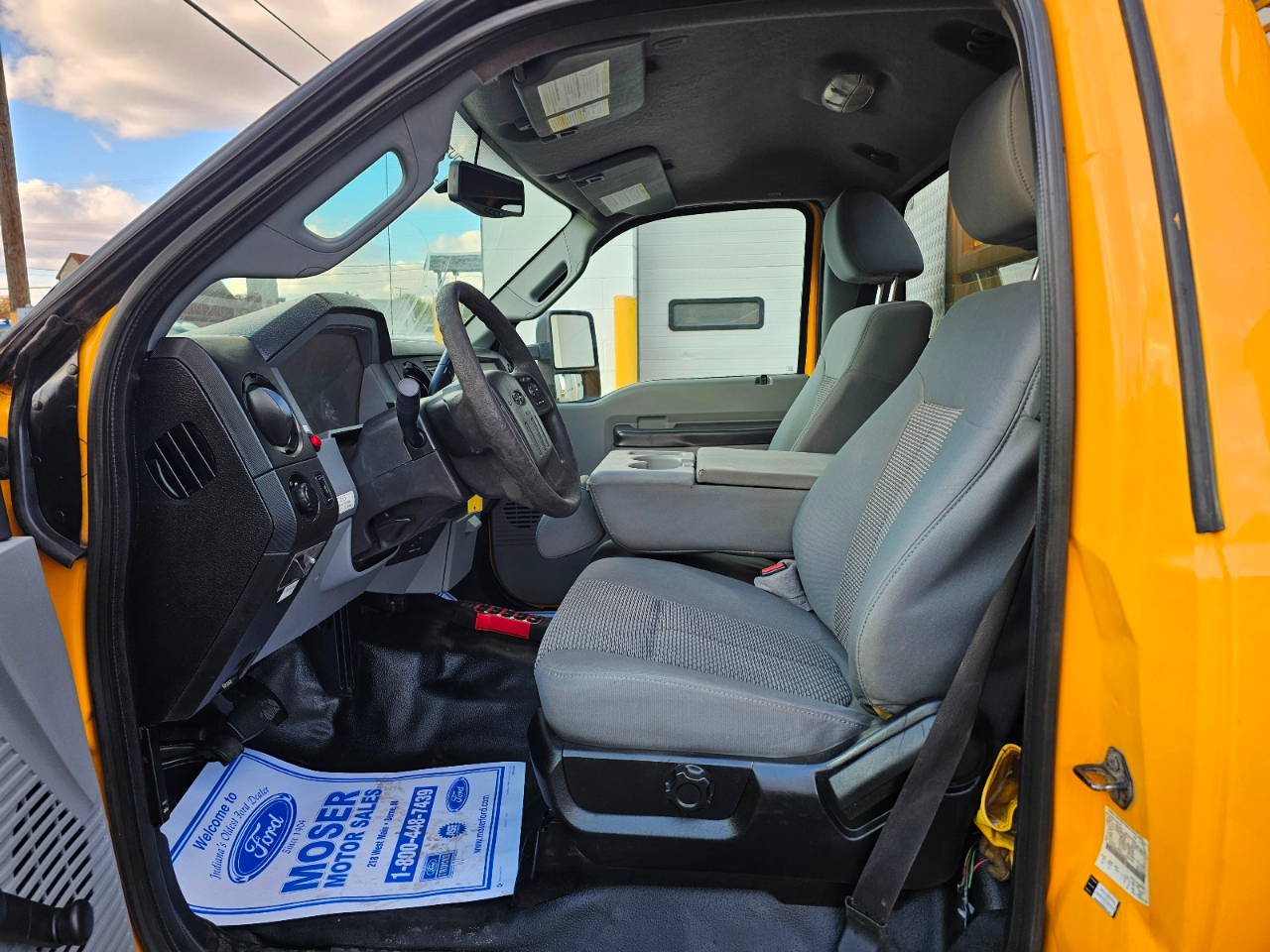 Ford Super Duty F-550 DRW 4WD Reg Cab 165" WB 84" CA XL 2013 Ford Super Duty F-550 DRW 4WD Reg Cab 165" WB 84" CA XL 2013