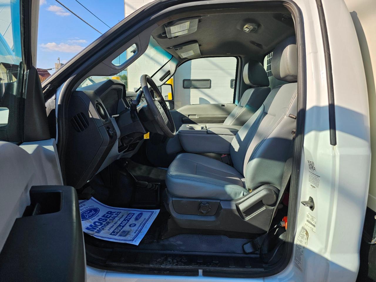 Ford Super Duty F-550 DRW  2014