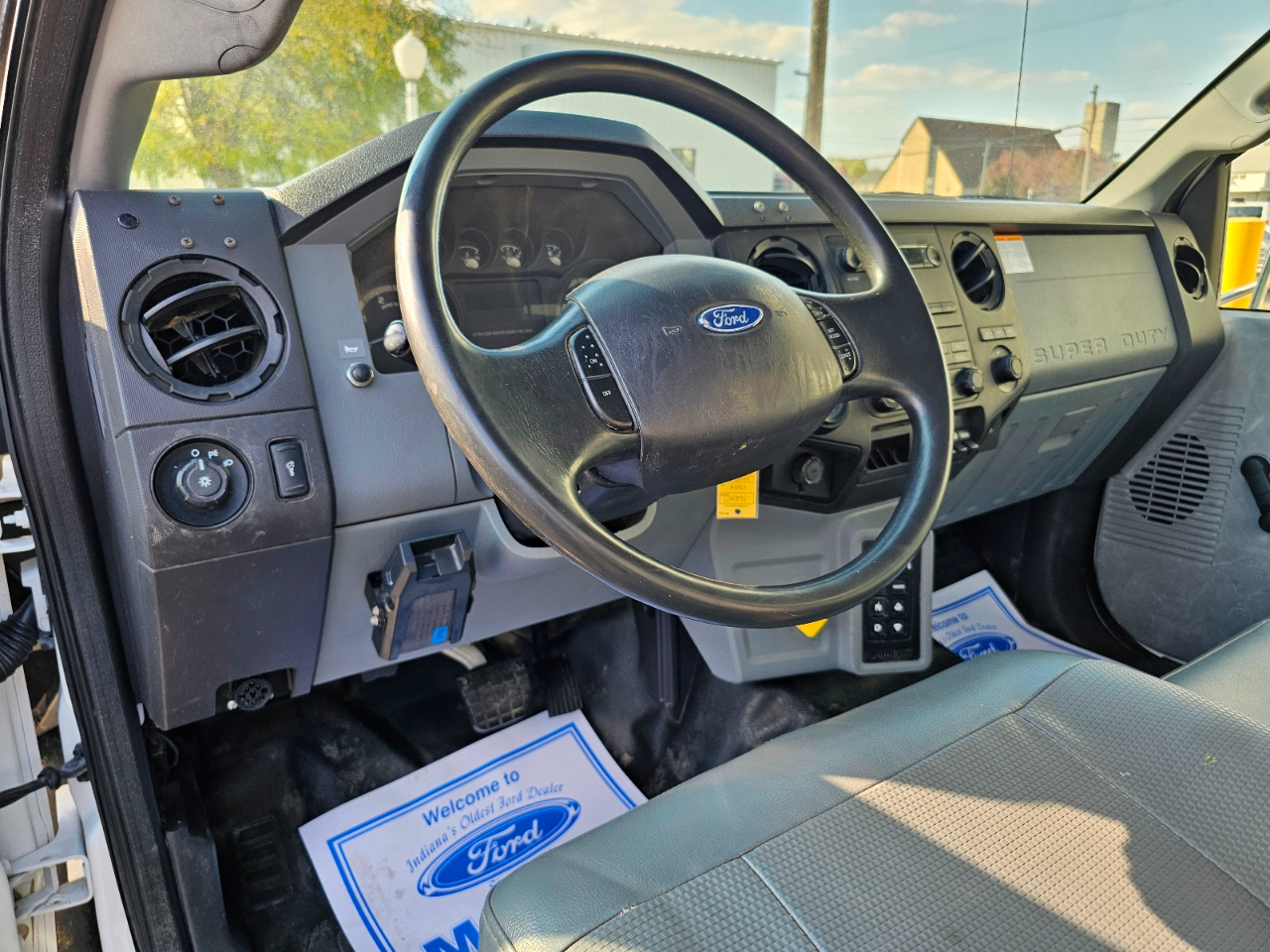 Ford Super Duty F-750 Straight Frame Reg Cab XL 2015 Ford Super Duty F-750 Straight Frame Reg Cab XL 2015