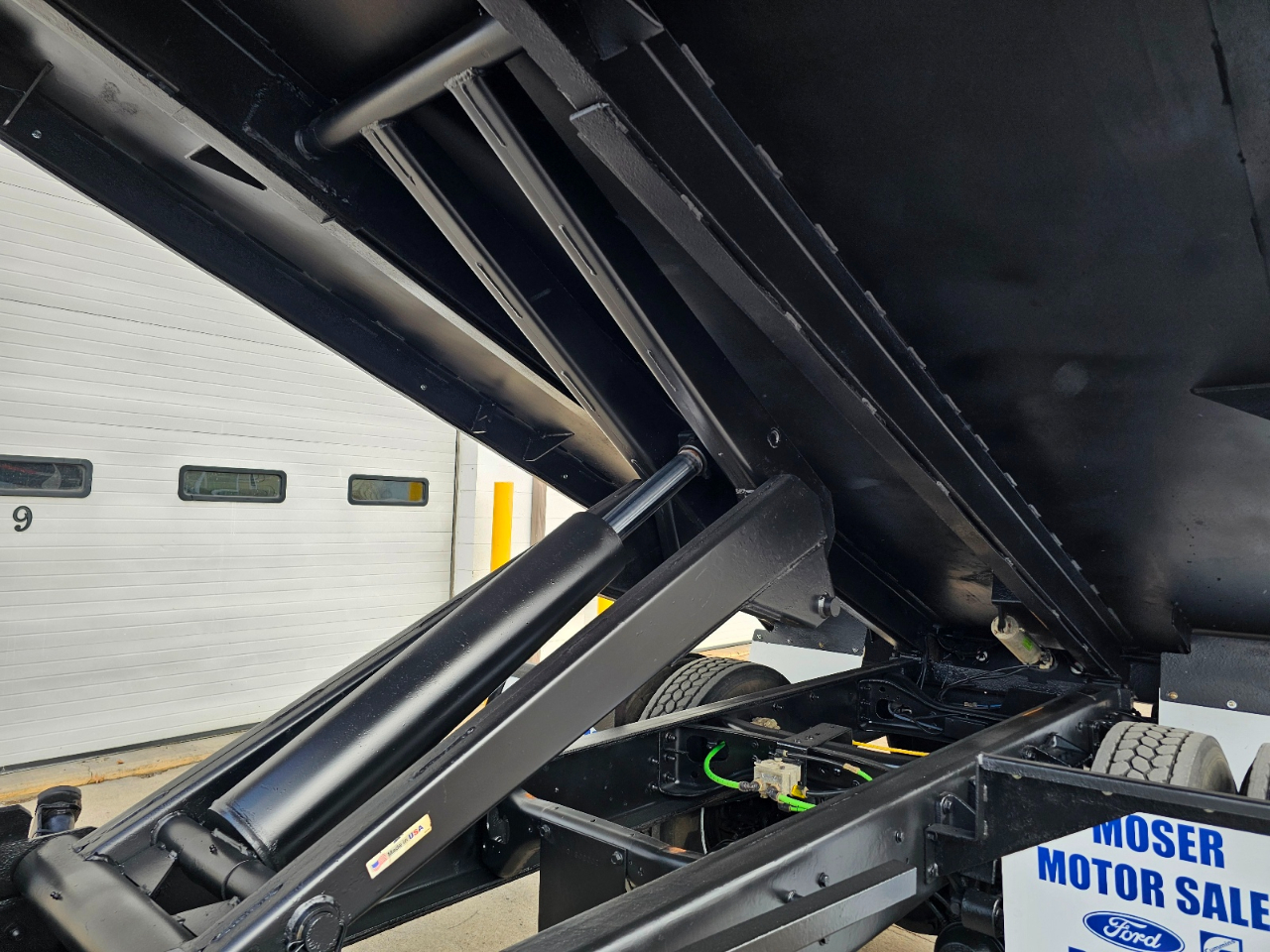 Ford Super Duty F-750  2011