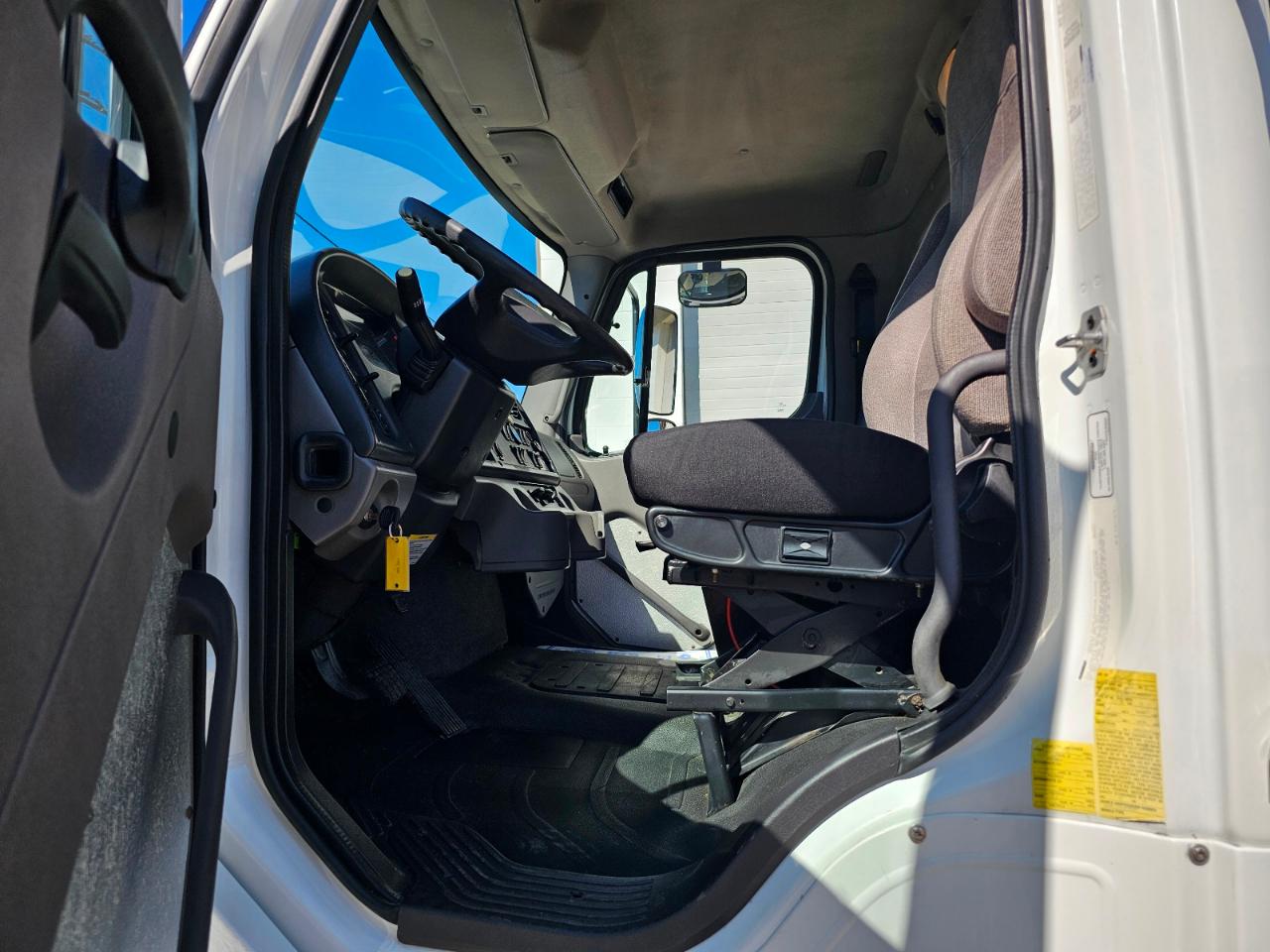 Freightliner M2 106 Medium Duty  2014