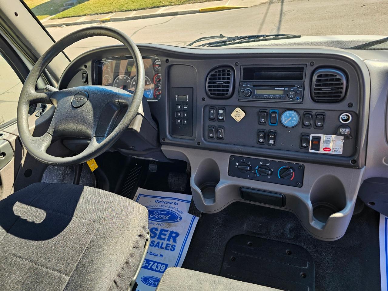 Freightliner M2 106 Medium Duty  2014