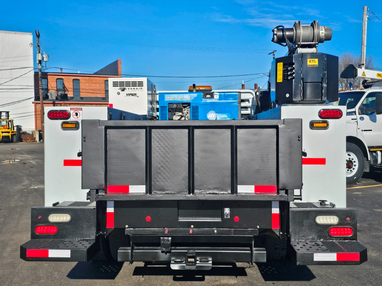 Ford Super Duty F-550 DRW  2015