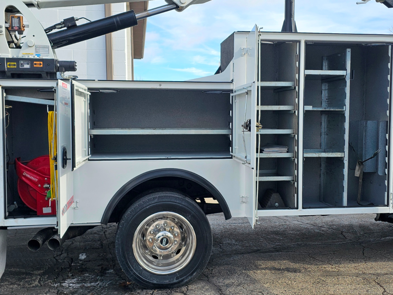 Ford Super Duty F-550 DRW  2016