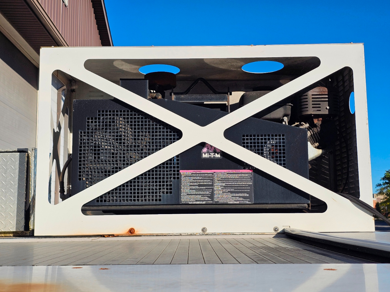 Ford Super Duty F-550 DRW 4WD Reg Cab 165" WB 84" CA XL 2015 Ford Super Duty F-550 DRW 4WD Reg Cab 165" WB 84" CA XL 2015