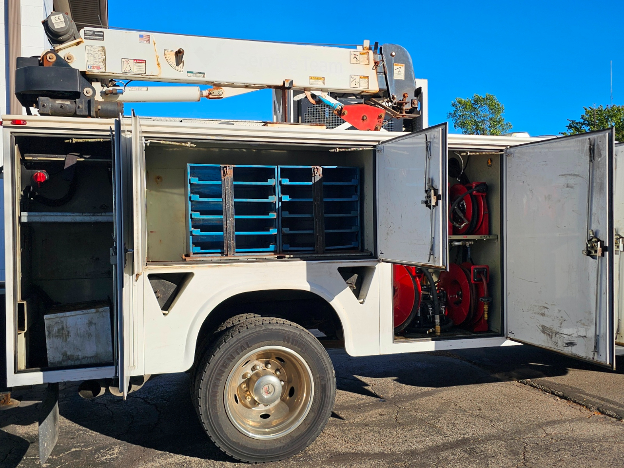 Ford Super Duty F-550 DRW 4WD Reg Cab 165" WB 84" CA XL 2015 Ford Super Duty F-550 DRW 4WD Reg Cab 165" WB 84" CA XL 2015