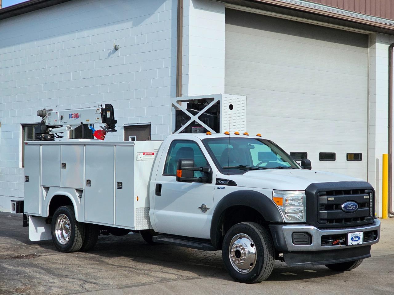 Ford Super Duty F-550 DRW  2015