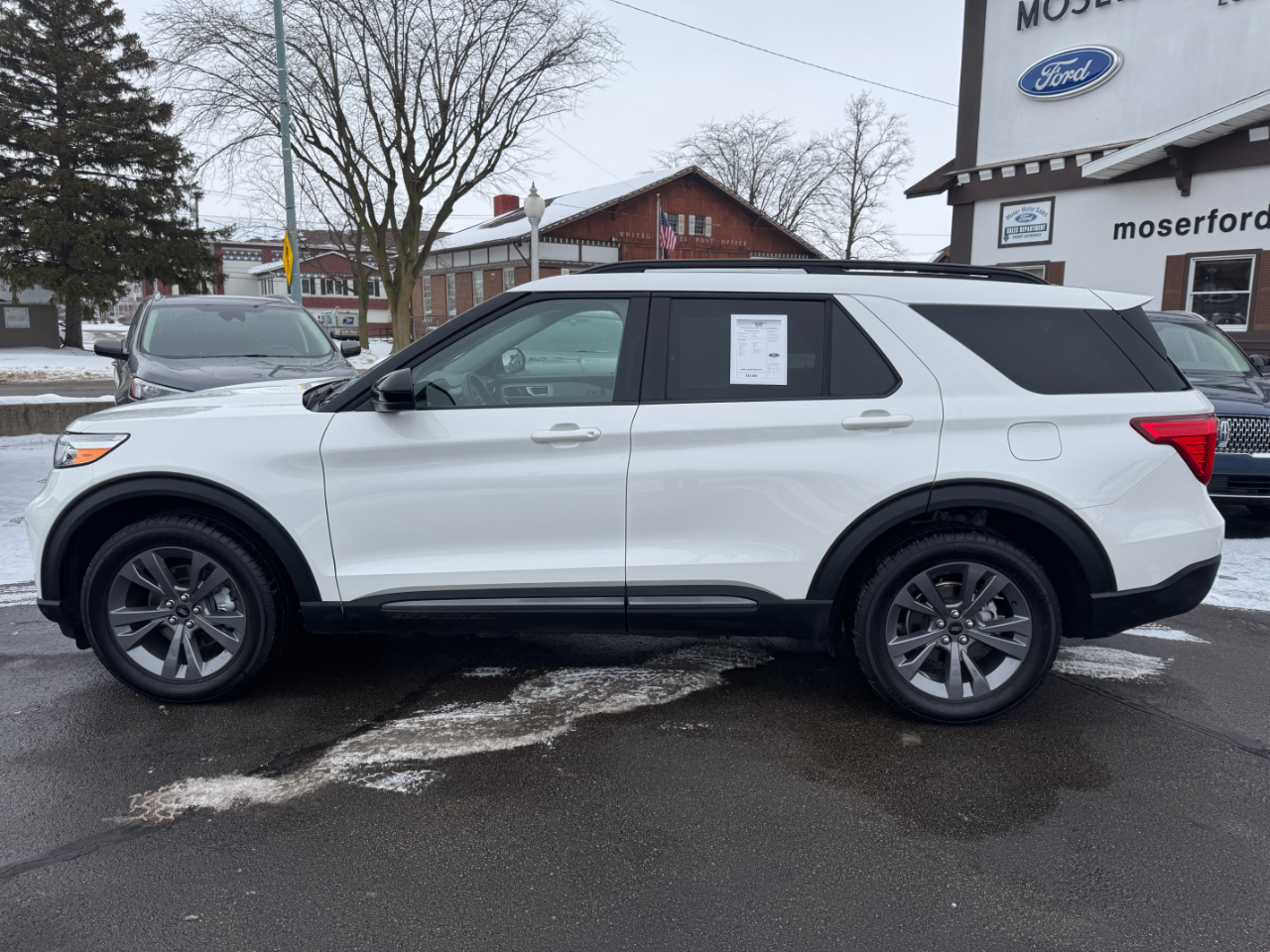 Ford Explorer  2023